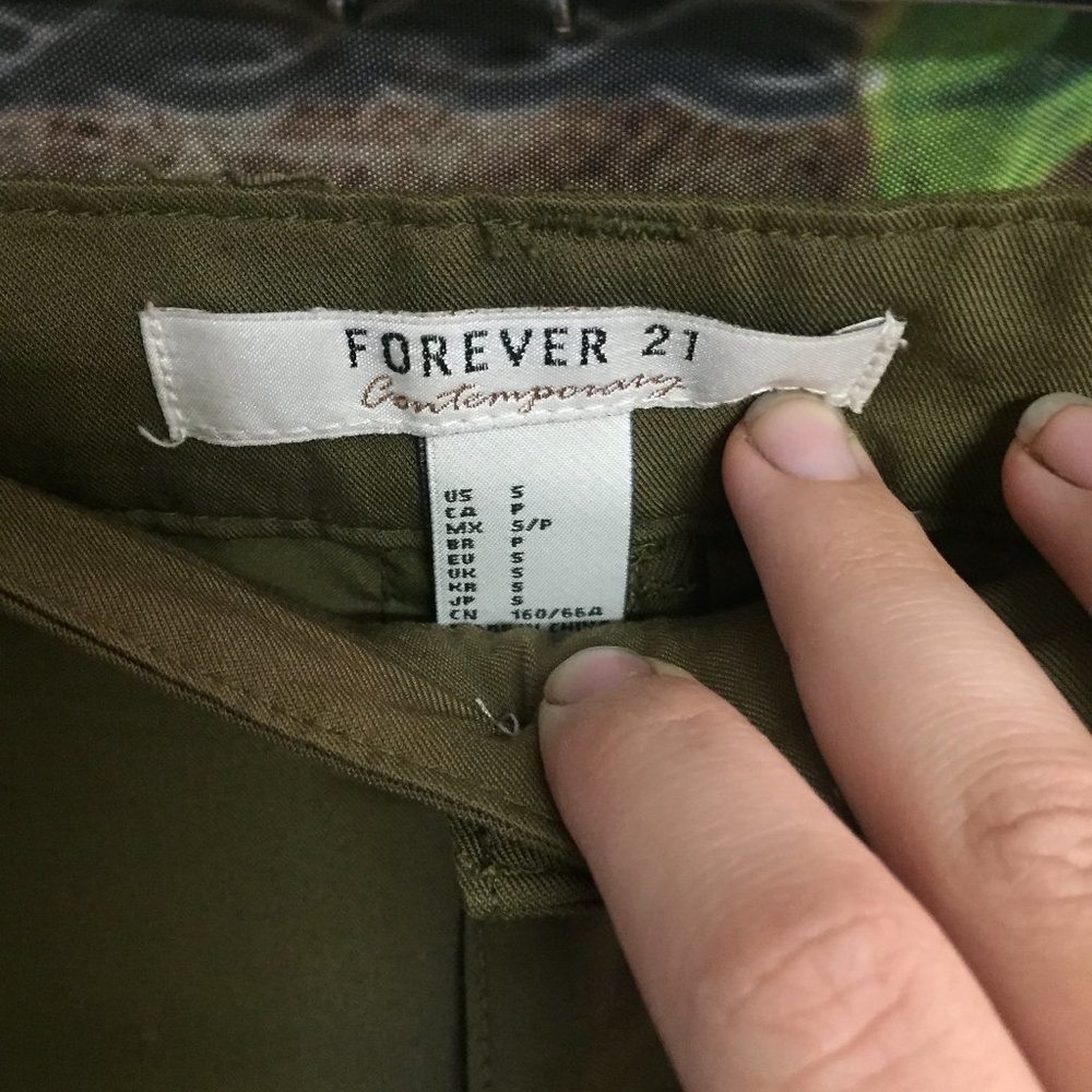 🖼High Waisted Green Pants F21 - Picture 4 of 6